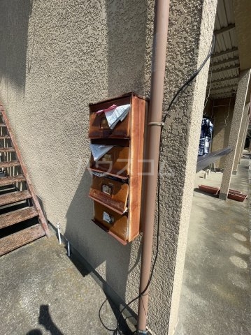 21/30 エントランス