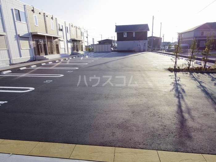 2/7 駐車場
