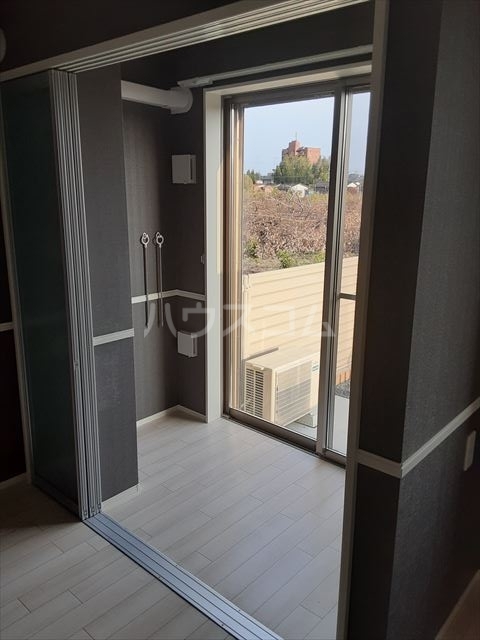 20/29 エントランス