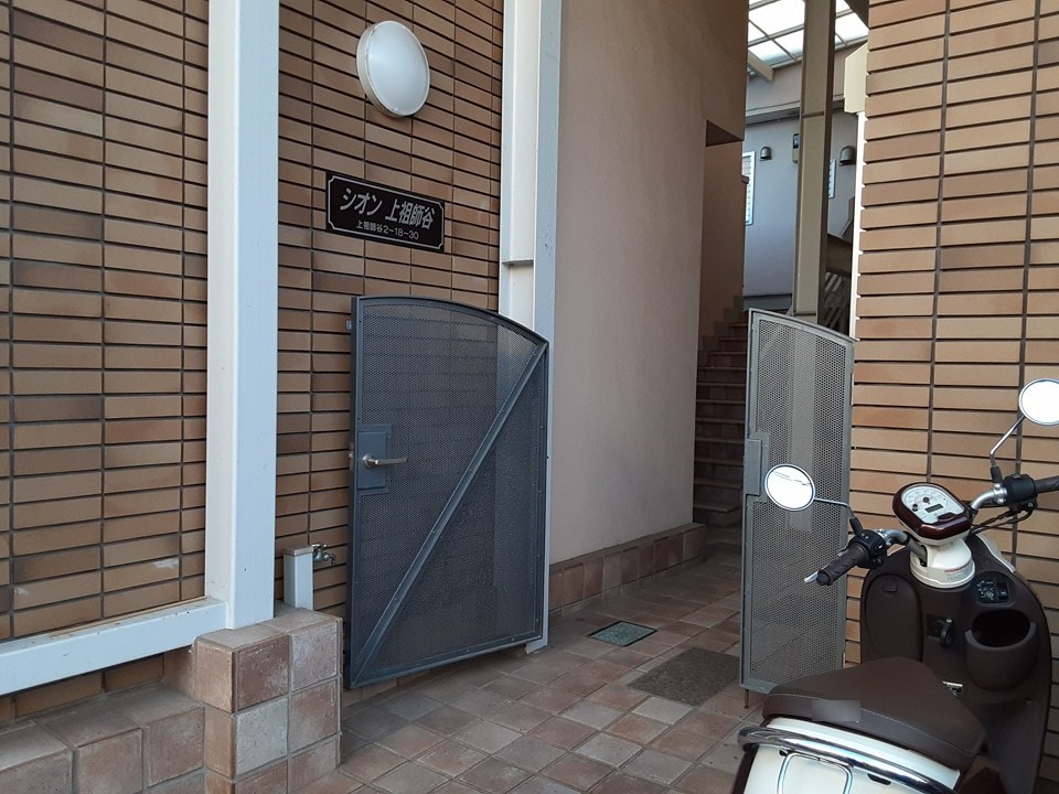 29/30 エントランス