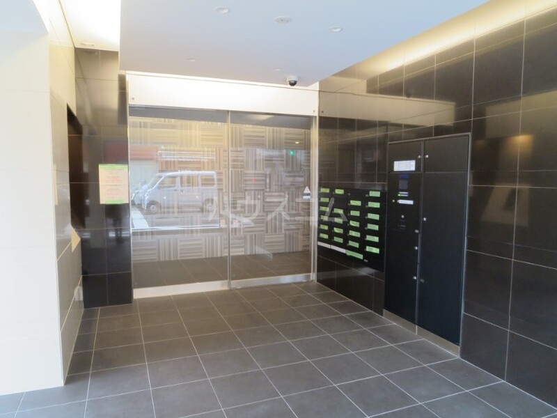 19/24 エントランス