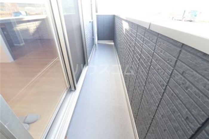 14/18 バルコニー