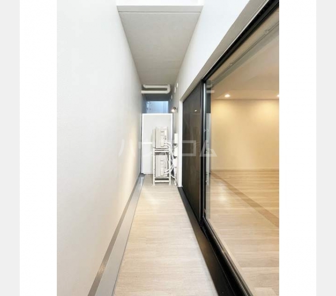 13/30 バルコニー