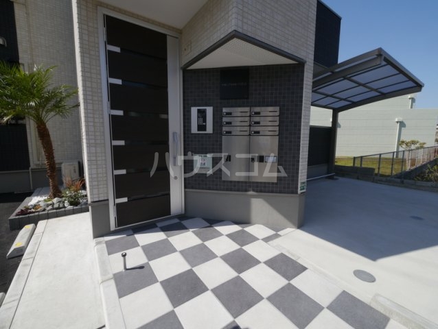 14/16 エントランス