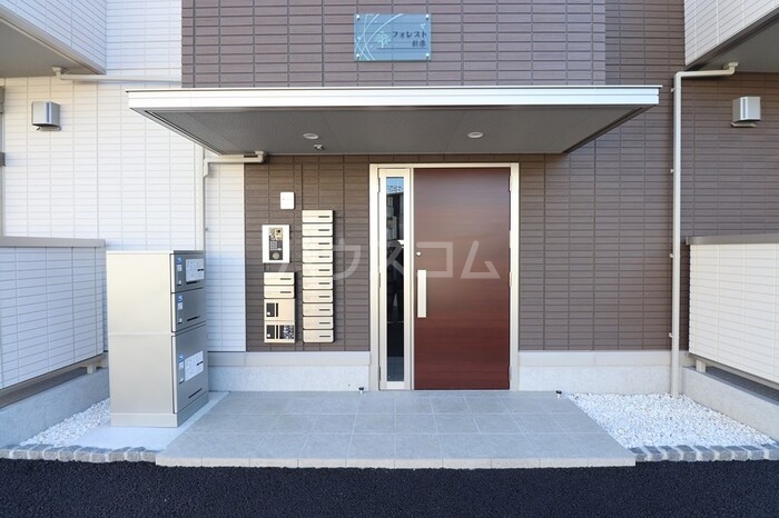 20/27 エントランス