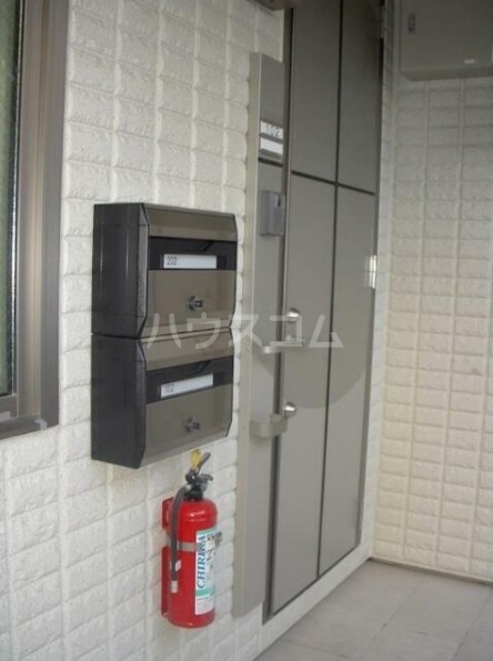 19/20 エントランス