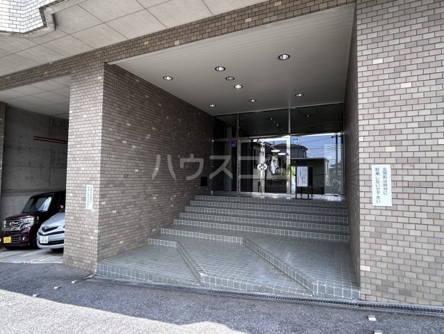 3/7 エントランス