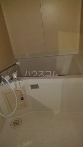 13/30 浴室