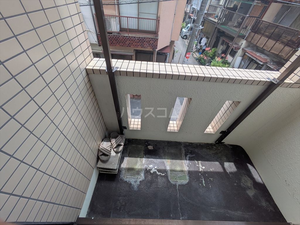 23/30 バルコニー