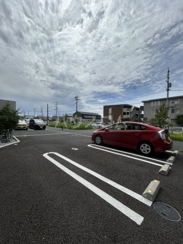 28/30 駐車場