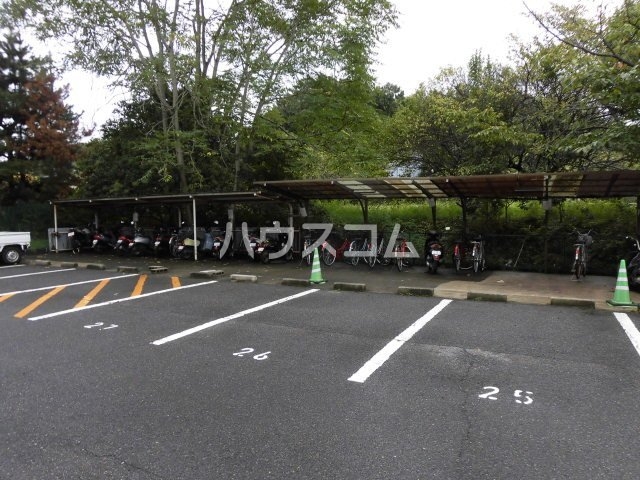 18/21 駐車場