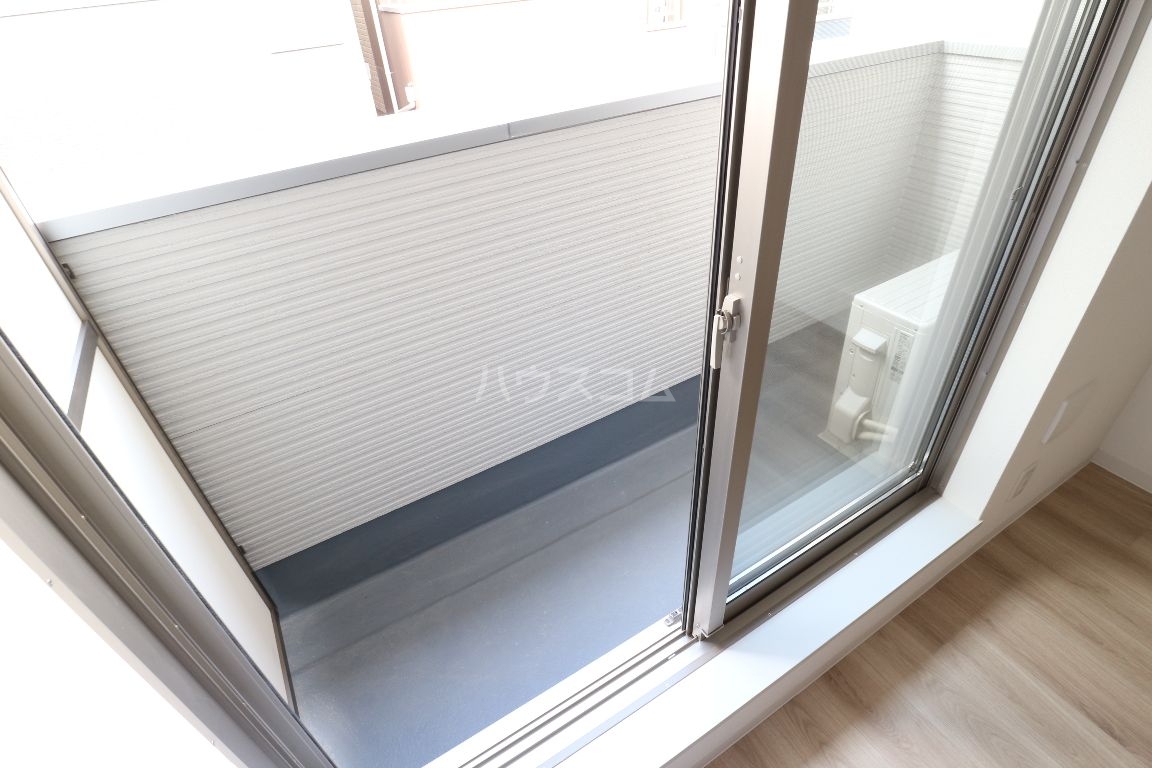 15/28 バルコニー