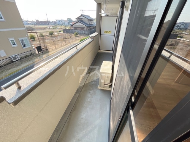 20/28 バルコニー