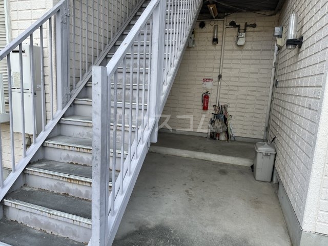 2/11 エントランス