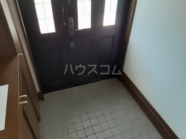 17/30 玄関