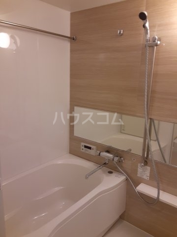 14/28 浴室