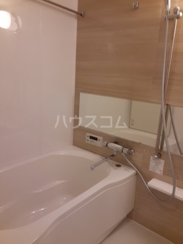 13/28 浴室