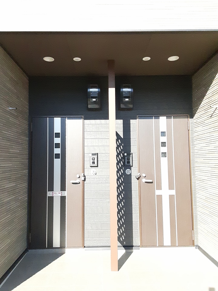 25/30 エントランス