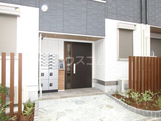 15/21 エントランス