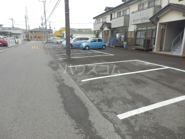22/29 駐車場