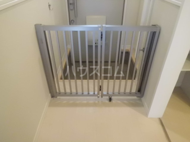 26/30 エントランス