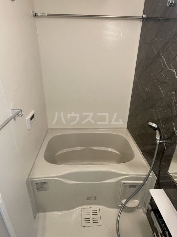13/30 浴室