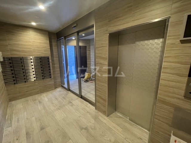 29/30 エントランス