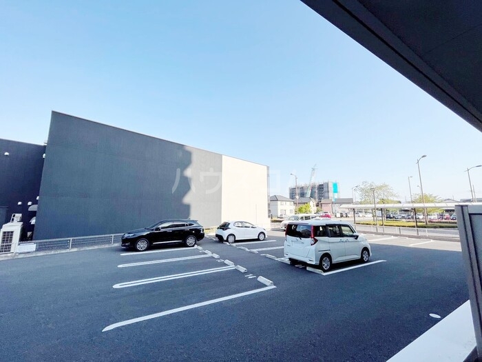 22/25 駐車場
