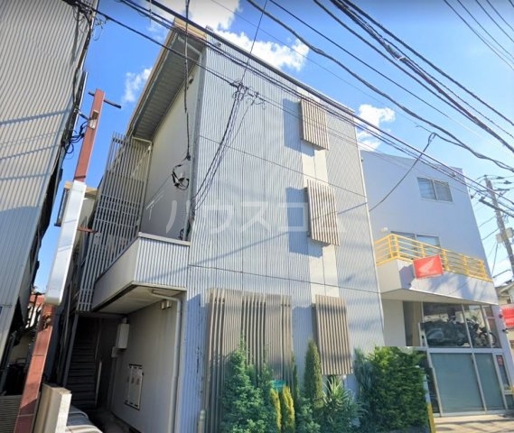 15/18 エントランス