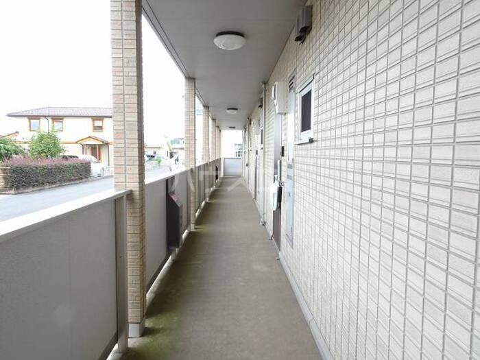 2/5 エントランス