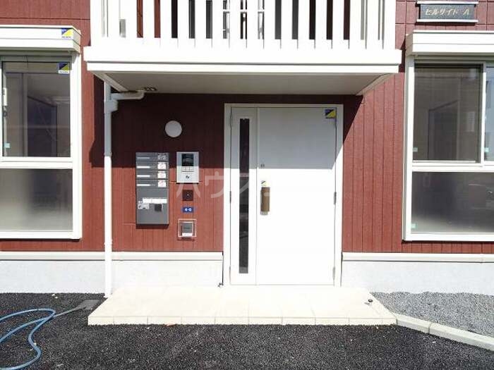 18/20 エントランス