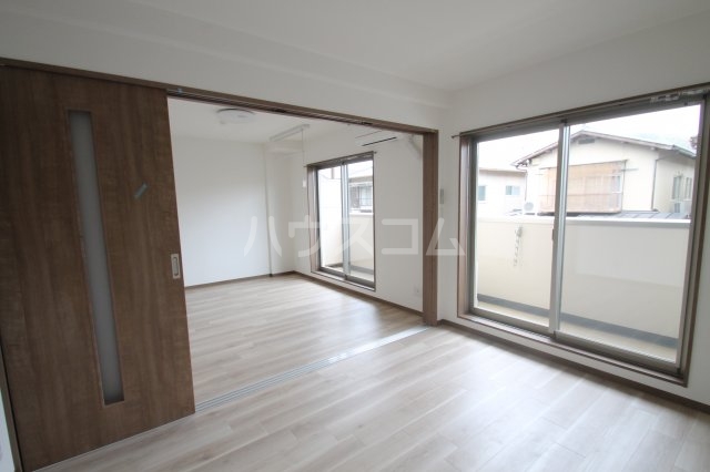 25/30 バルコニー