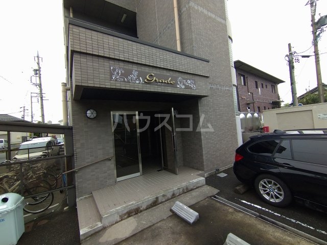 22/25 エントランス