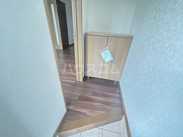 13/30 玄関