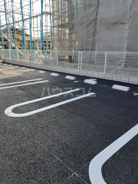 15/27 駐車場