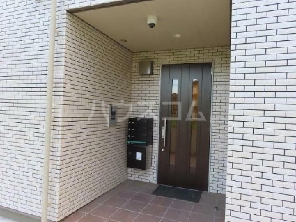 14/23 エントランス