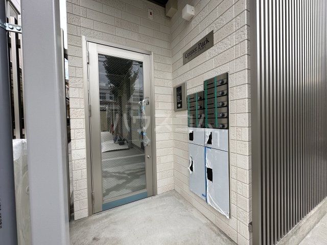 29/30 エントランス