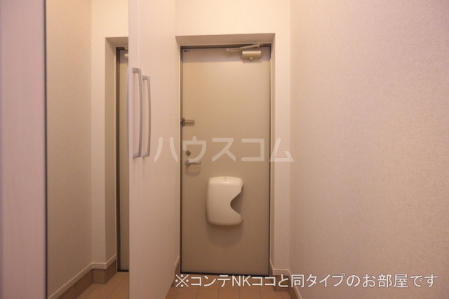 14/30 玄関