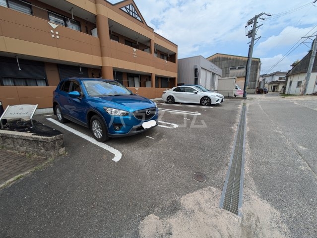20/22 駐車場
