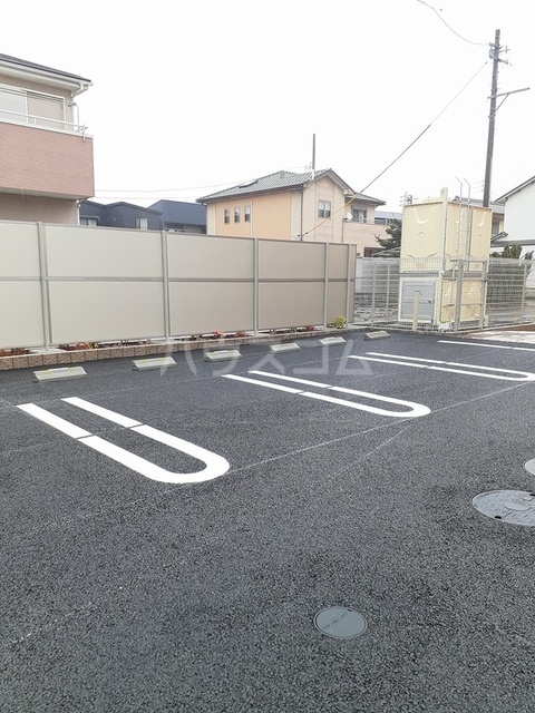 16/22 駐車場