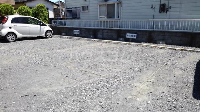 14/23 駐車場