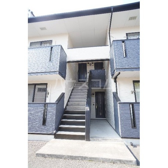 15/18 エントランス