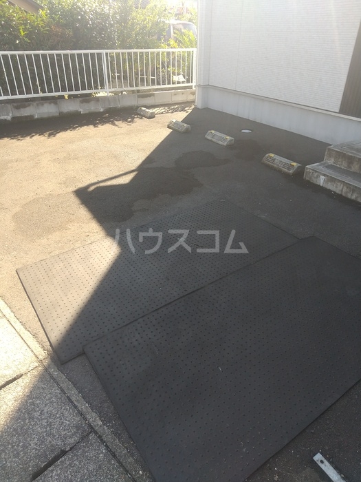 18/25 駐車場