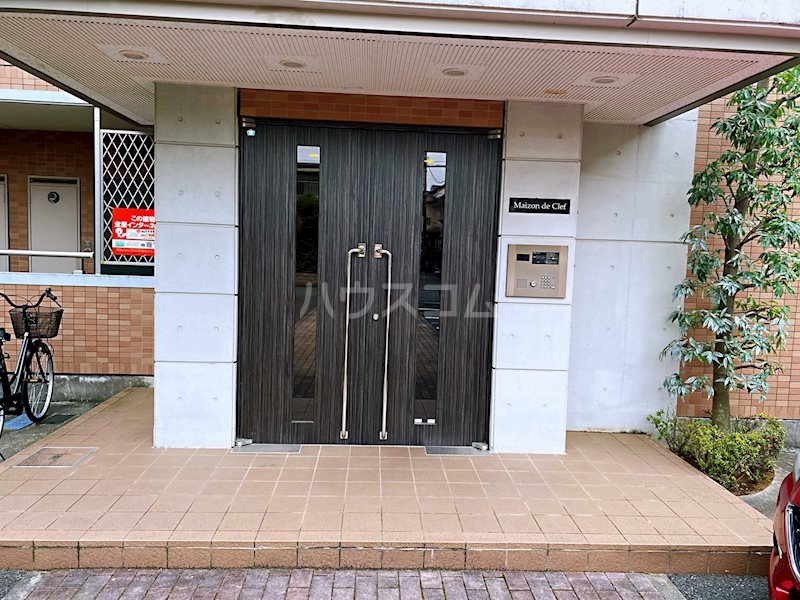 13/16 エントランス