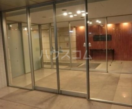 16/26 エントランス