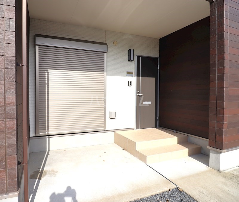 18/21 エントランス