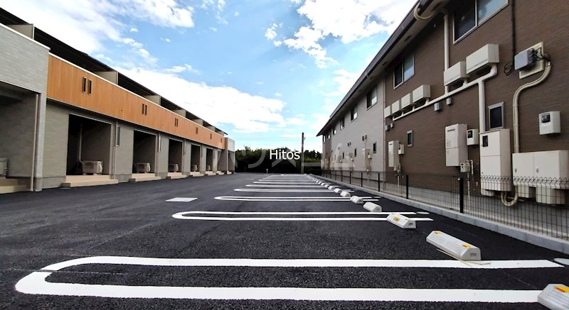 24/25 駐車場