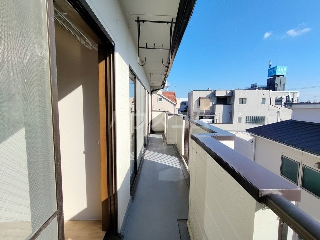 13/17 バルコニー