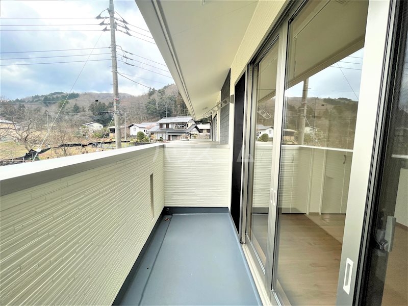 13/18 バルコニー