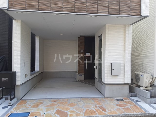 3/4 エントランス